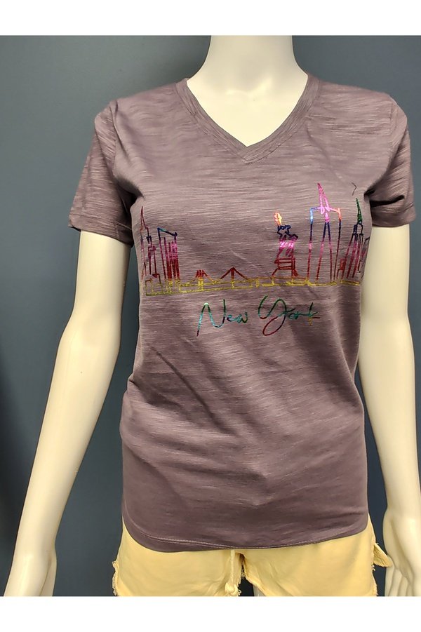 Vneck Tshirt NY Skyline